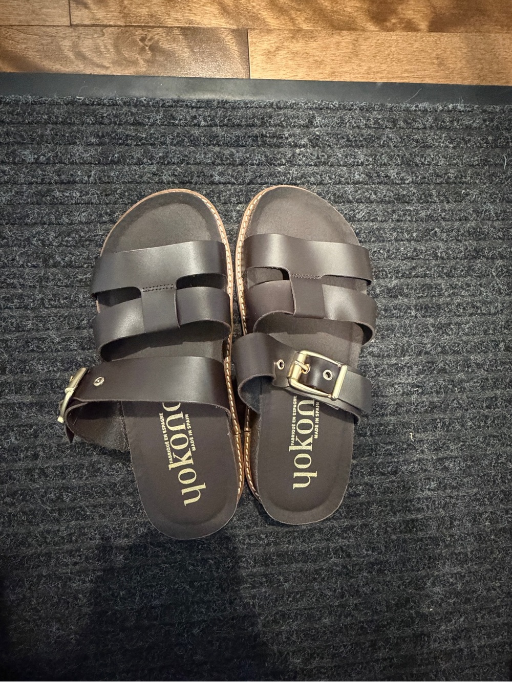 Yokono Women's Brown Leather Buckle Slide Sandals